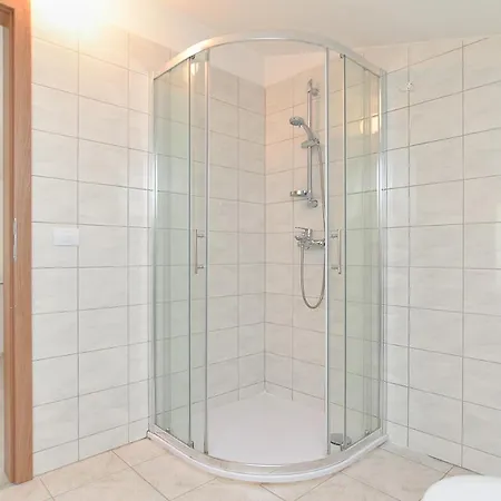 Sleeps 9 With Pool Villa